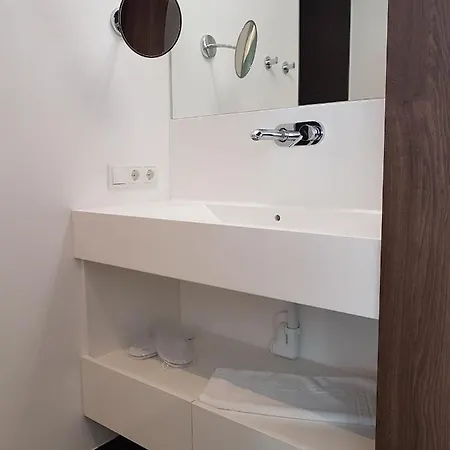 Hotell Schweiger 4*