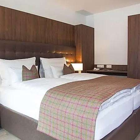 Schweiger Hotell 4*